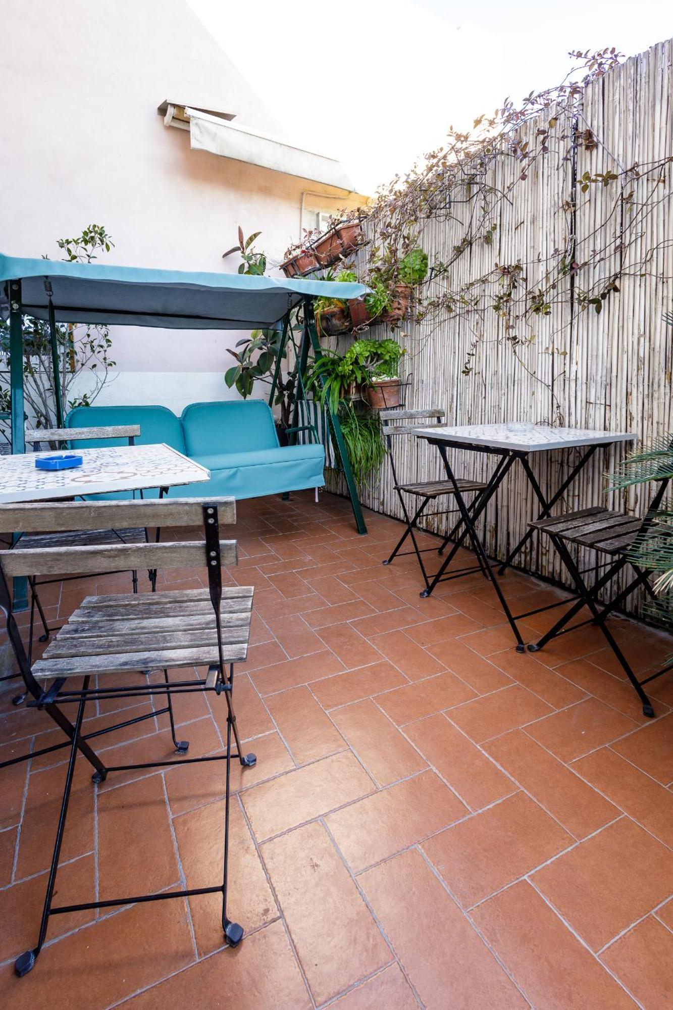 Civico13 Bed & Breakfast Napoli Bagian luar foto