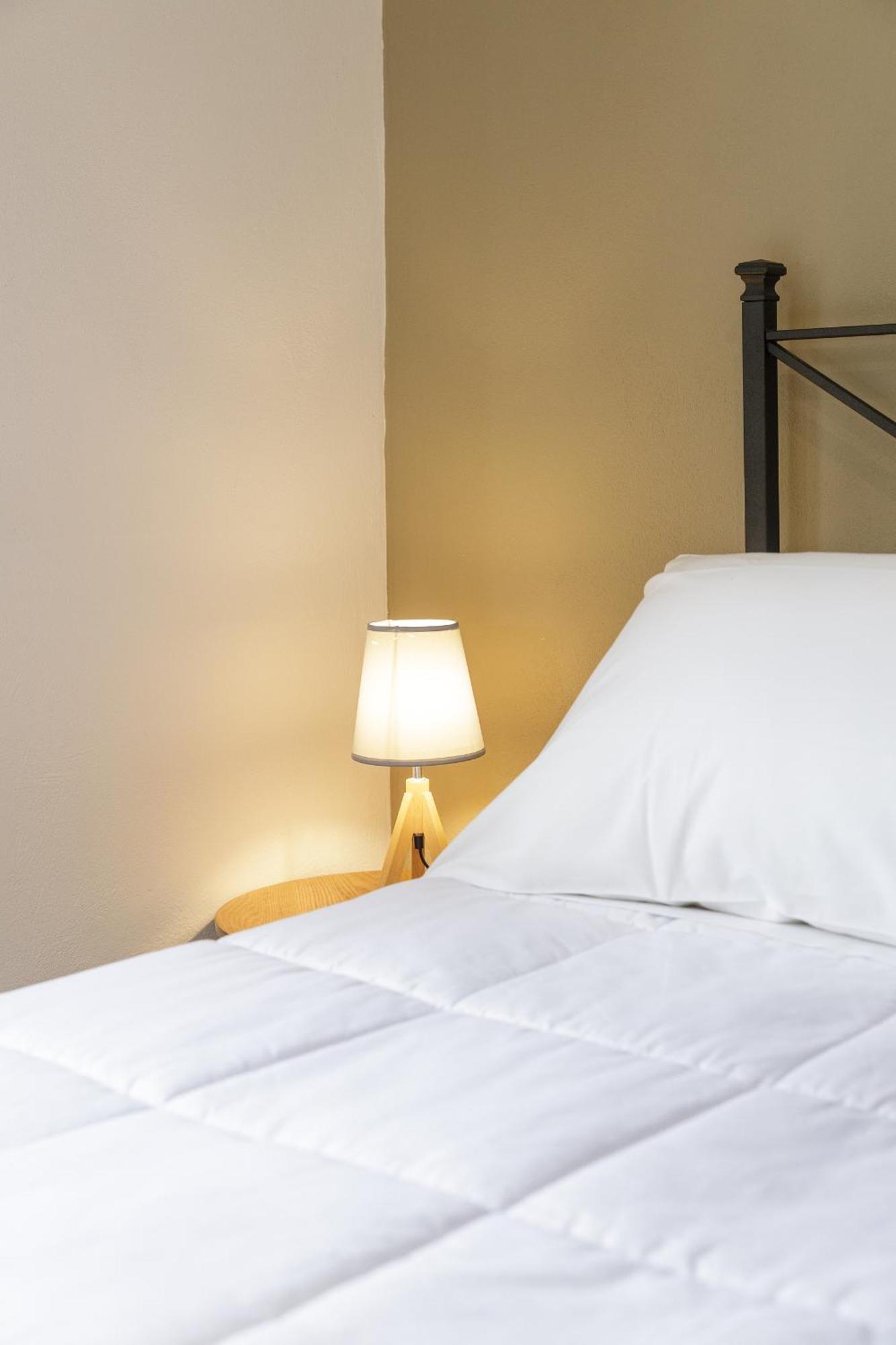 Civico13 Bed & Breakfast Napoli Bagian luar foto